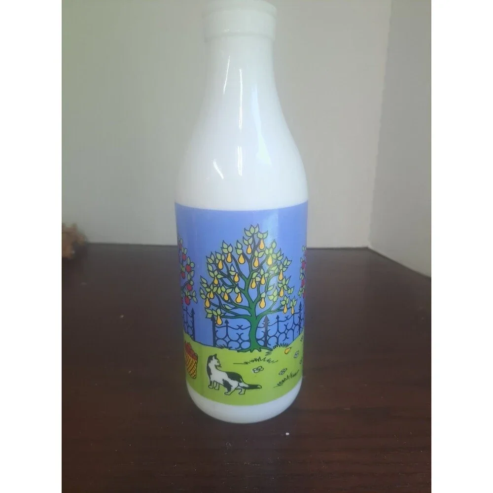 1980s Carlton Glass Country Juice Theme Milk Glass Bottle